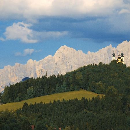 Landgasthof Buchner 아드몬트 외부 사진