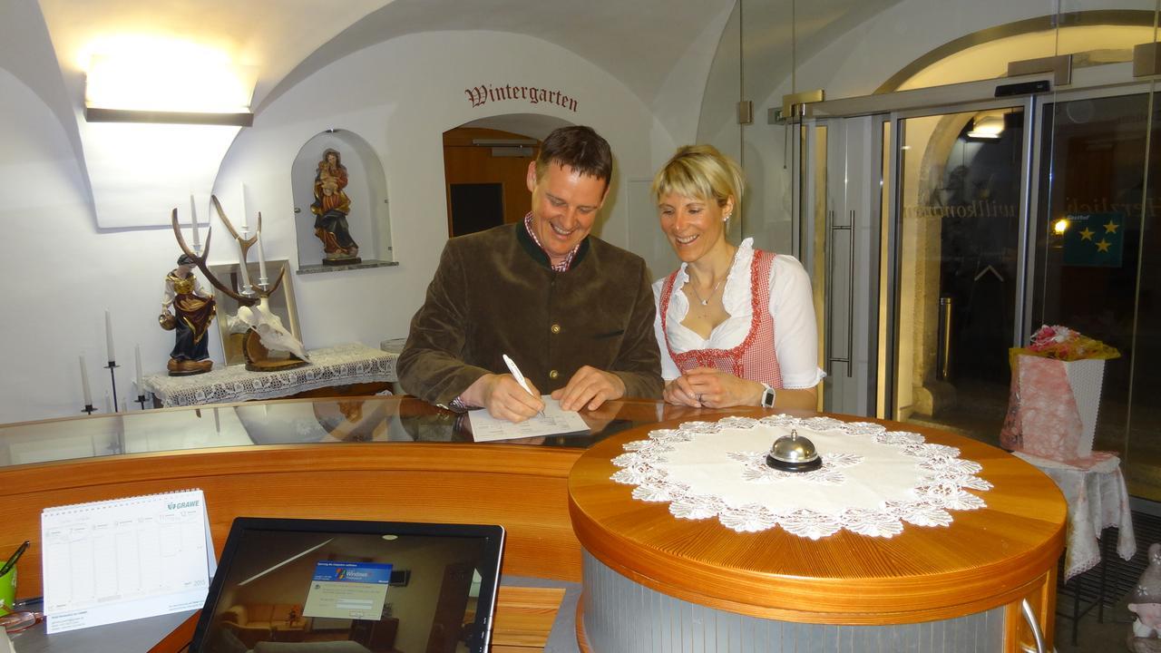 Landgasthof Buchner 아드몬트 외부 사진